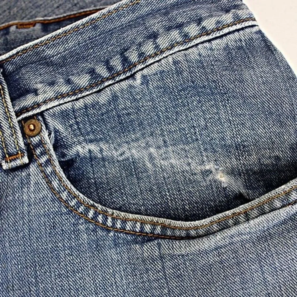 Levi’s 559 Relaxed Fit Jeans Straight Leg Blue Light Wash Distressed Men’s 40x30